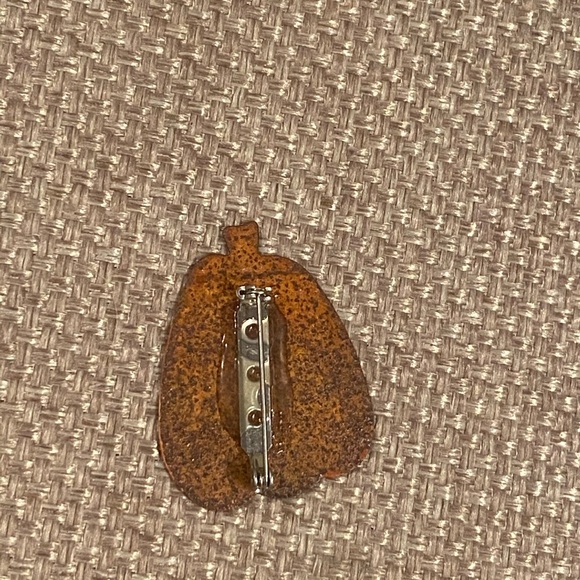 Handmade Pumpkin Pin/Brooch - Picture 2 of 2